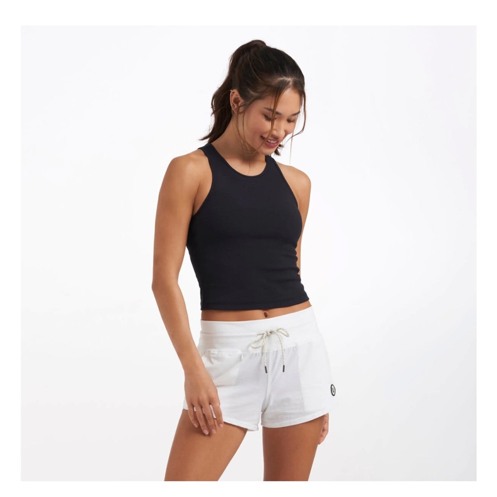 Vuori size medium black Mudra plyo tank